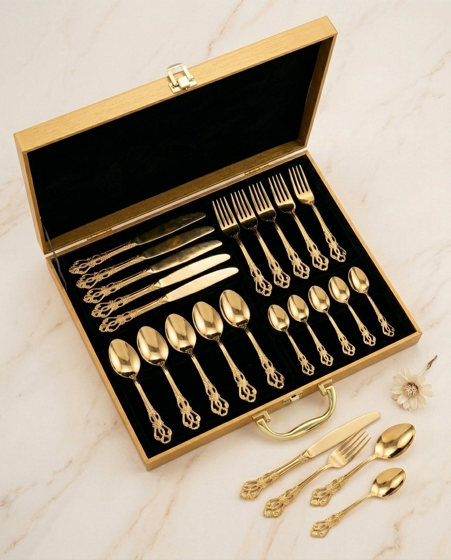 Guld Bestick 24-delar – Ornamenterat Handtag