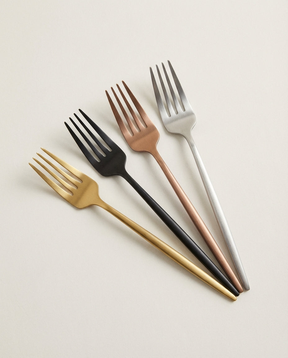 Minimalistiskt Bestick – Mattlackerat Bestick för 4–16 Pers
