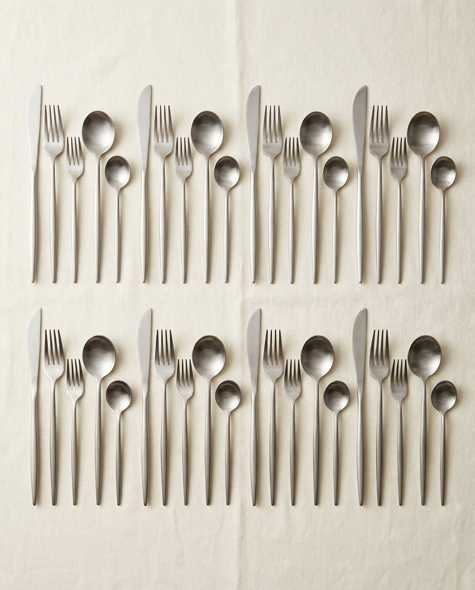 Minimalistiskt Bestick – Mattlackerat Bestick för 4–16 Pers