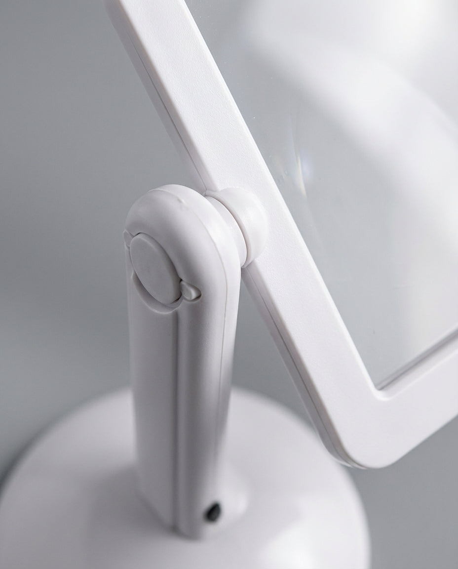 Sidforstorare med LED-ljus | ClaraVision stativforstoringsglas