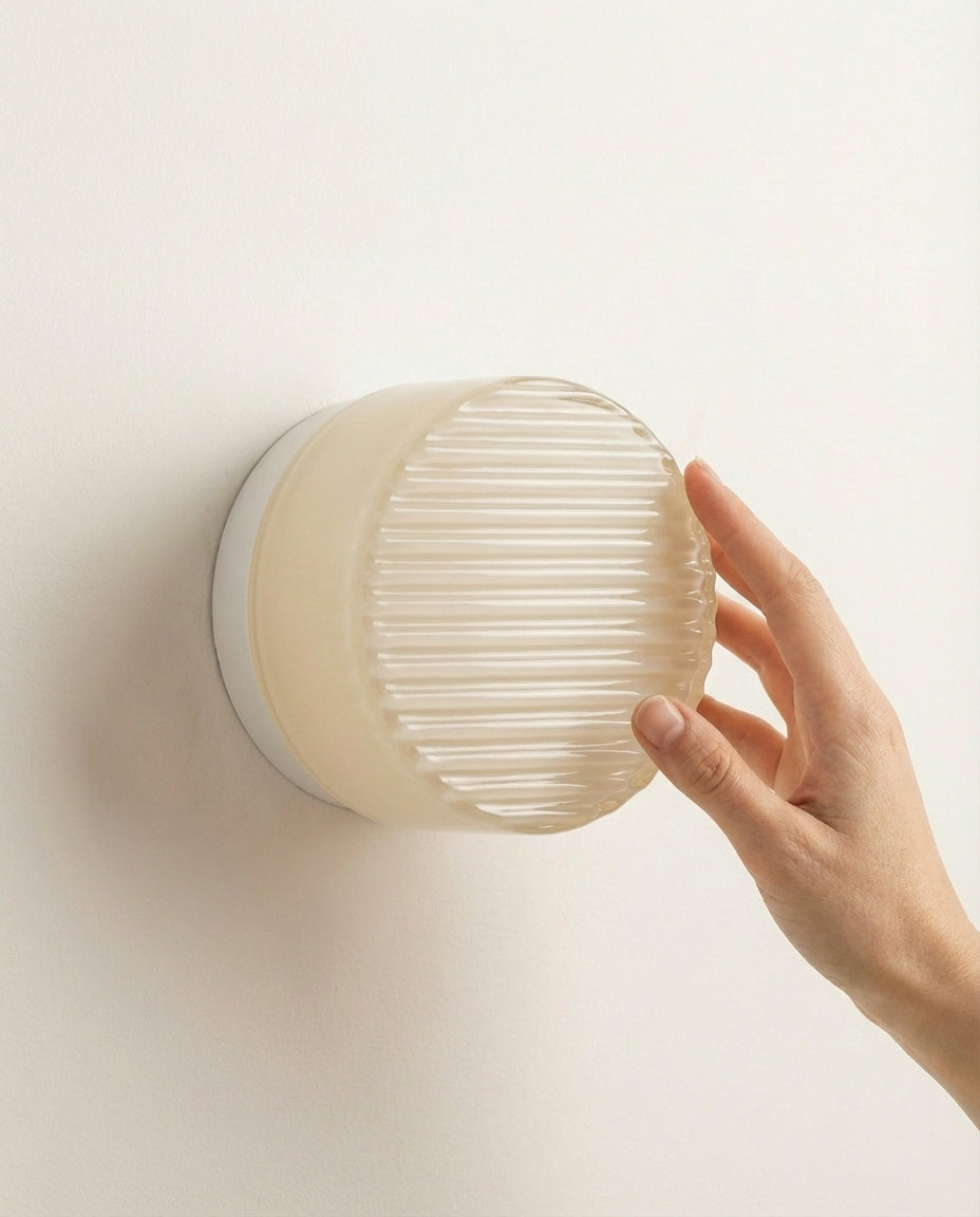 Rund Glasvägglampa – Räfflad LED-belysning