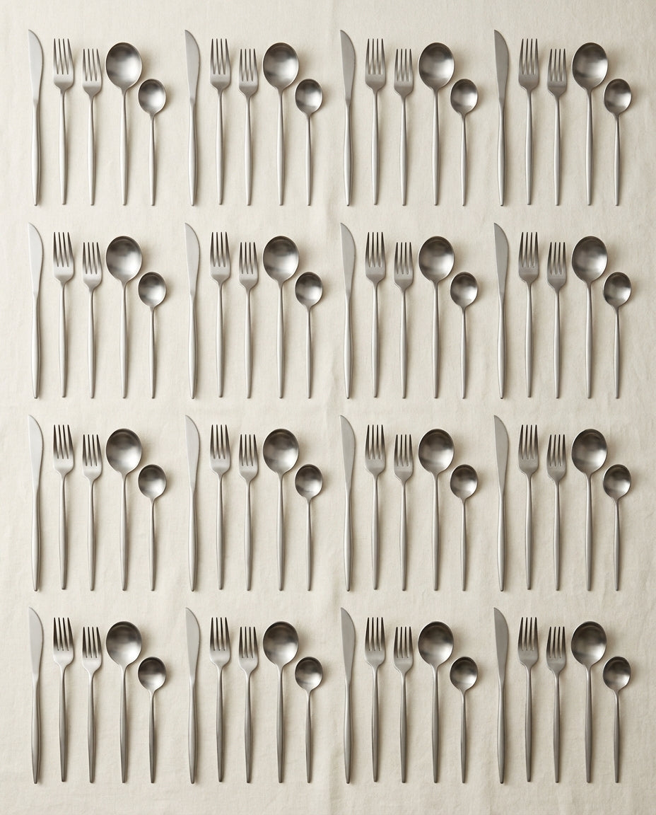 Minimalistiskt Bestick – Mattlackerat Bestick för 4–16 Pers