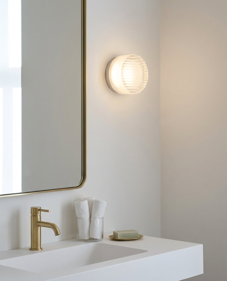 Rund Glasvägglampa – Räfflad LED-belysning