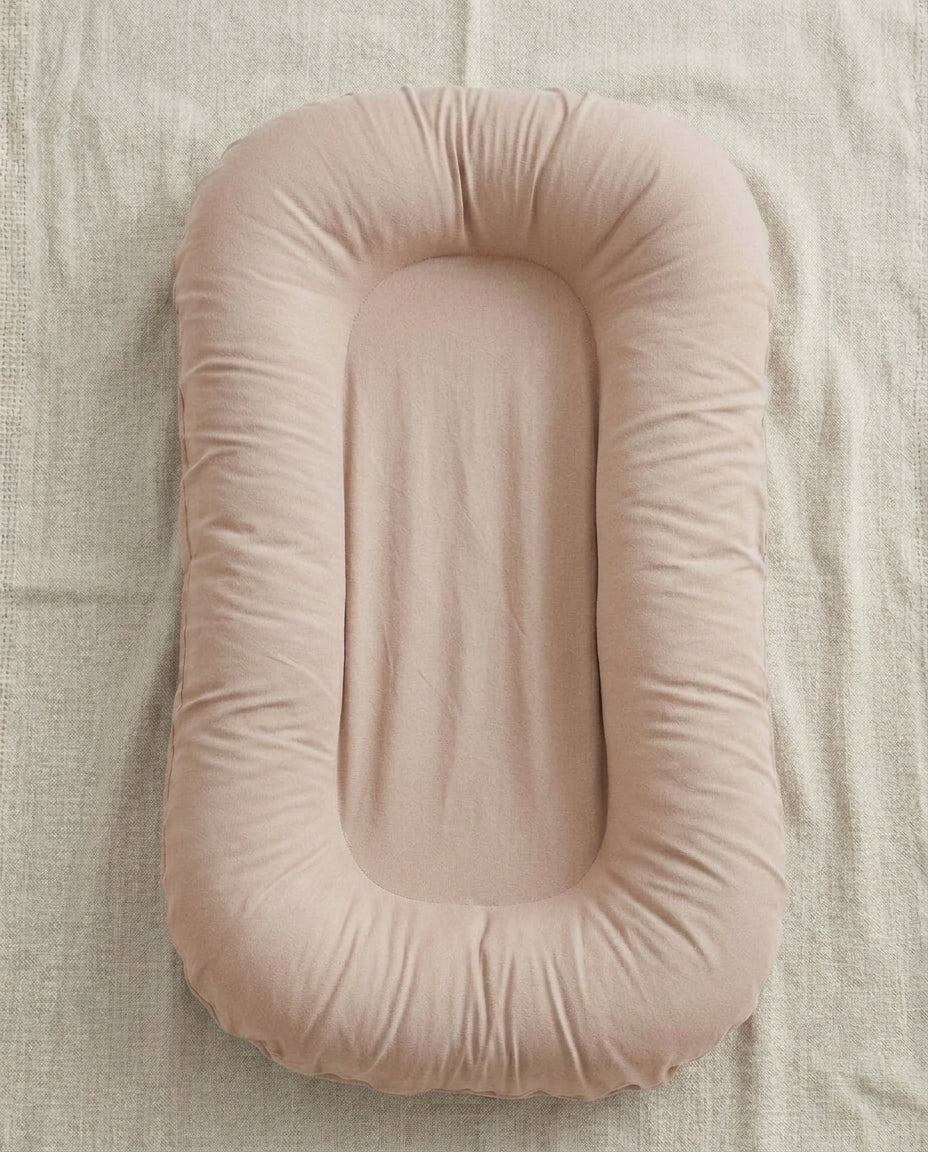 Babynäste – ergonomiskt sovnäste för nyfödda