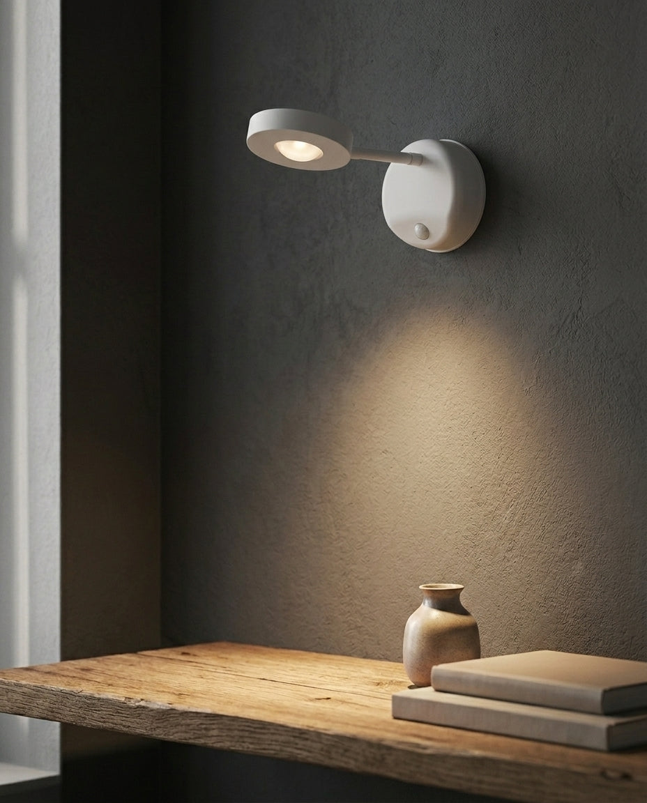 Trådlös LED-spotlight med rörelsesensor | LumaSwivel 360